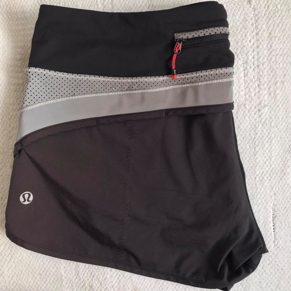 LULULEMON 6 short
